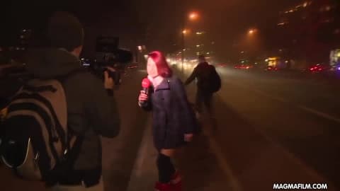 Show erotico en vivo de una rubiaza muy cerda
