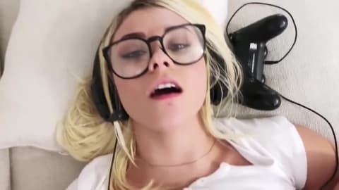 Compilation de branlettes, pipes et éjaculations