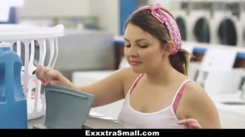 Follando duro con la petarda culona de Valentina Nappi