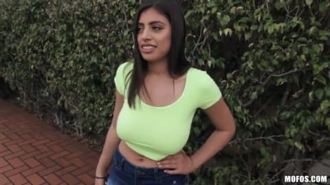 Ella Knox se fait baiser en dogging