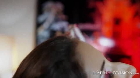 Verás en este Porno Español Hd a Stella Cox y Clea Gaultier follando