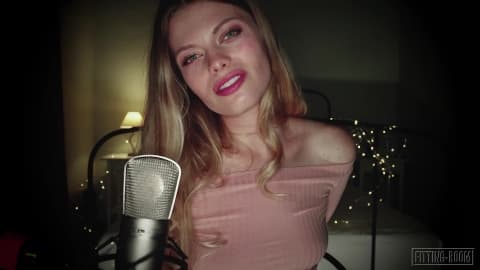 ASMR porn de belle blonde qui se masturbe