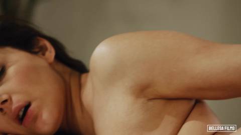 Complaciendo a valentina nappi xxx con un buen cunnilingus