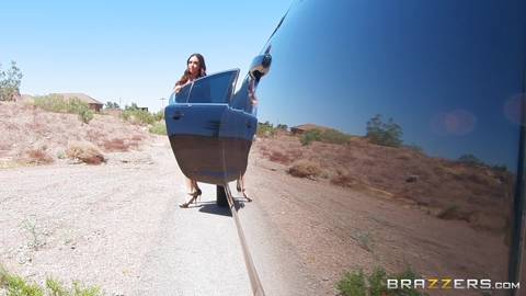 Salope se tape son chauffeur