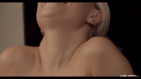 A estas tres Chicas Desnudas no se les calma el apetito sexual