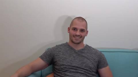 2 mecs sont satisfer dans porno trans gratuit