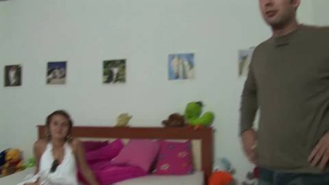 Abordée dans la rue pour une Amateur Sextape