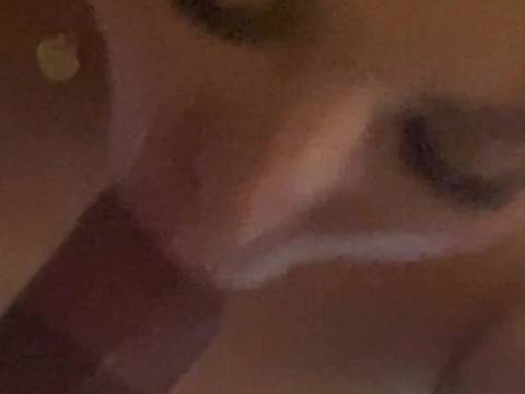 Femme de ménage blonde fait du amateur porn