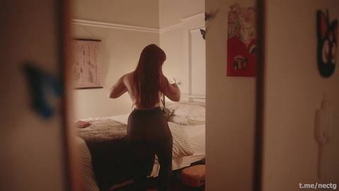 Une rousse se fait creampie amateur