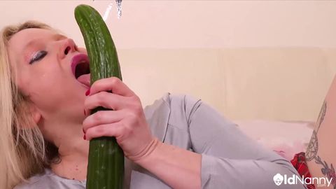 Escenas de masturbación de milfs haciendo porno de españa