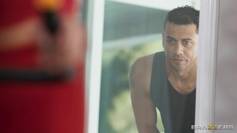 Troia in Tutina Rossa Scopata sul Cyclette da Stalloni