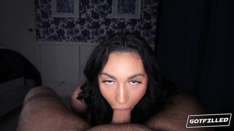 Ariana Starr hace un porno POV de yuvutu en español para disfrutar